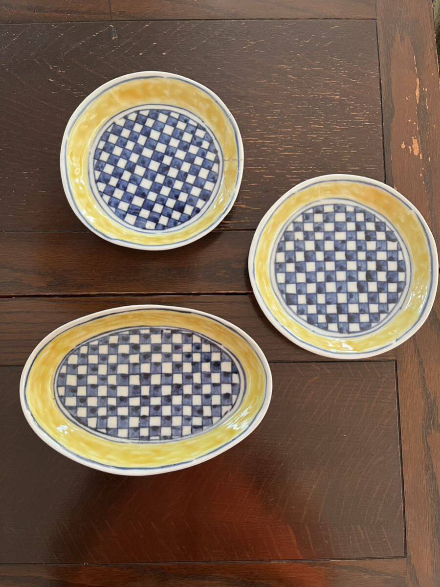 中尾万作 市松紋様 黄 青 楕円皿 オーバル皿 丸皿2枚 6寸皿 一枚傷の画像1