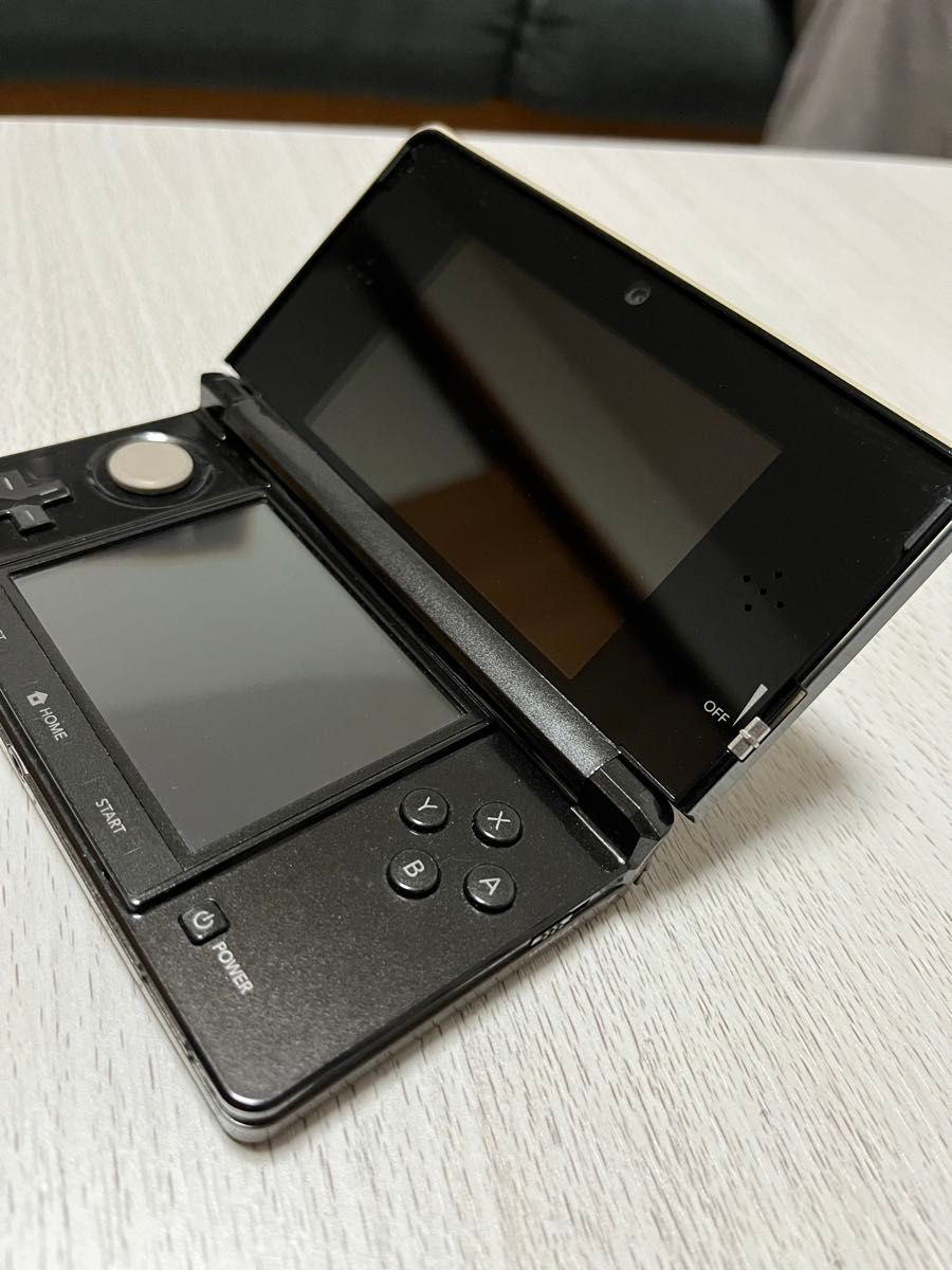 【動作確認済】ニンテンドー3DS 本体 コスモブラック　充電器付き