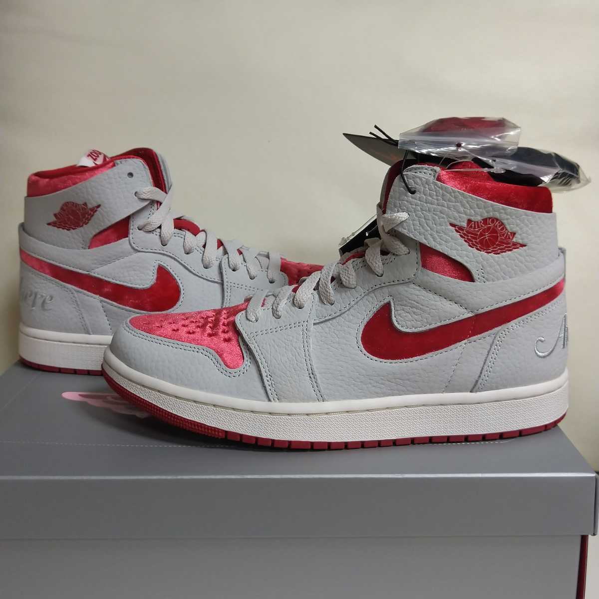 ■即決　新品　国内正規品　NIKE WMNS AIR JORDAN 1 ZOOM CMFT 2　25.5cm　“VALENTINE’S DAY” ナイキ ジョーダン1　AJ1　バレンタイン_画像2