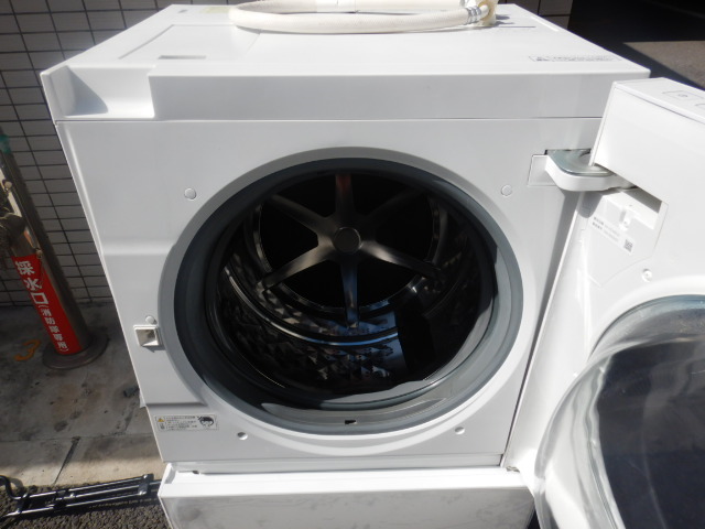 a193　Panasonic パナソニック 　ドラム式洗濯機　NA-VG740R　洗濯7.0kg/乾燥3.5kg　給排水ホース付き　基本動作確認済み ★直接引取歓迎_画像4
