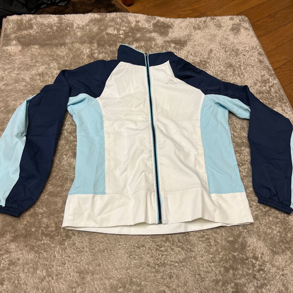 超お値打ち出品 小さめサイズ Kappa 高耐水圧 Lady's ウインドジャケット 登山やトレイルランにも usedほぼ新品_画像1