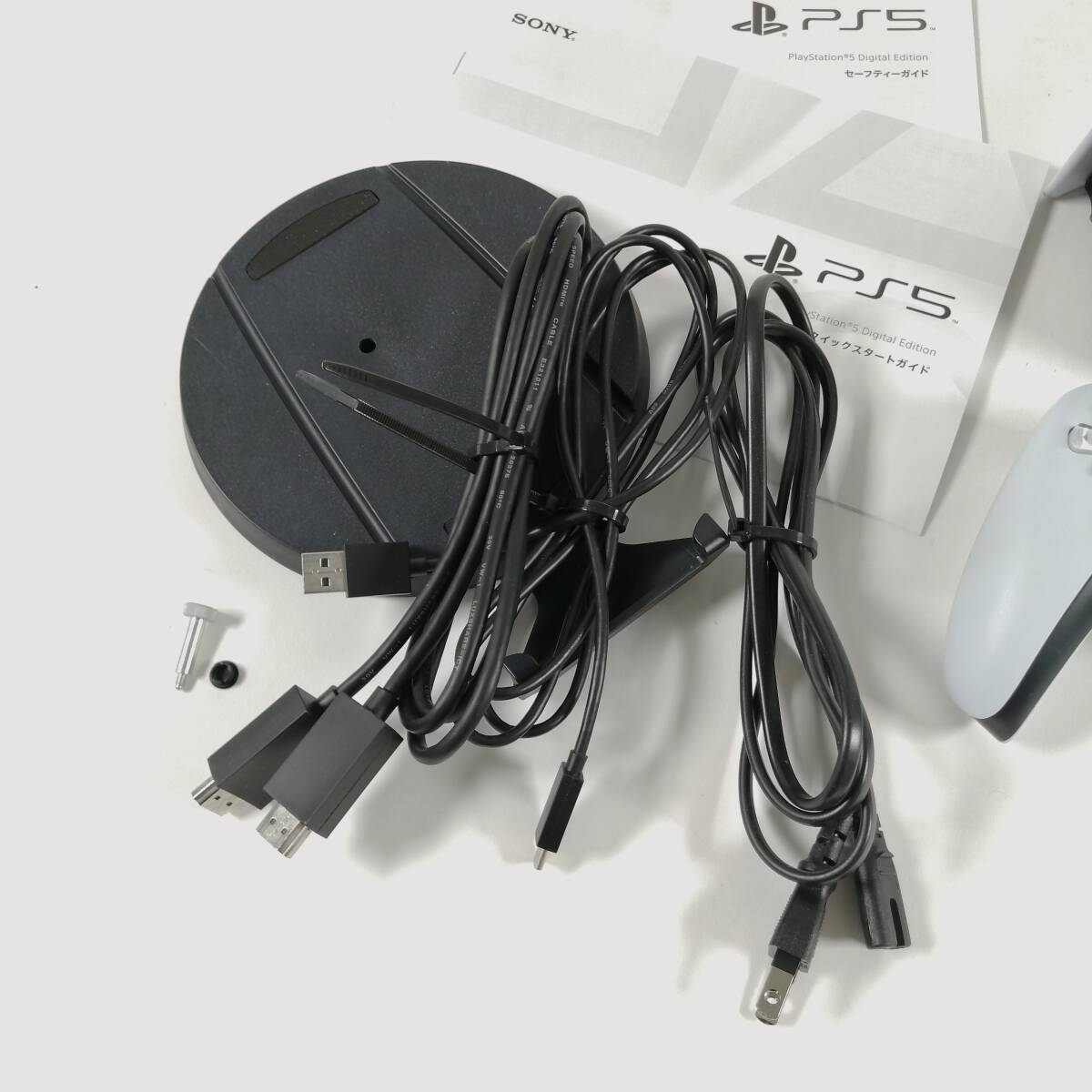 【美品】SONY PS5 PS4 デジタル・エディション “ゴッド・オブ・ウォー ラグナロク” 同梱版 プレイステーション (#DU325)_画像6