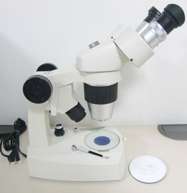カートン Carton 双眼実体顕微鏡 SP型　透過落射照明付 倍率切替式 美品 ケース付_画像5