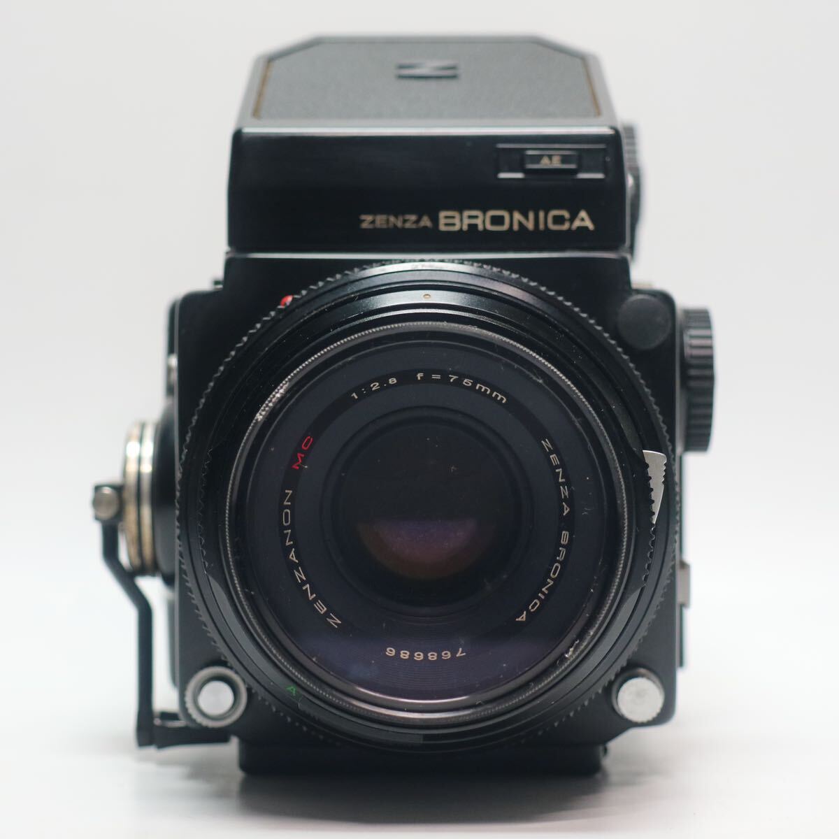 09) ZENZA BRONICAzen The Bronica ETR/ZENZANON MC f/2.8 75mm medium size 