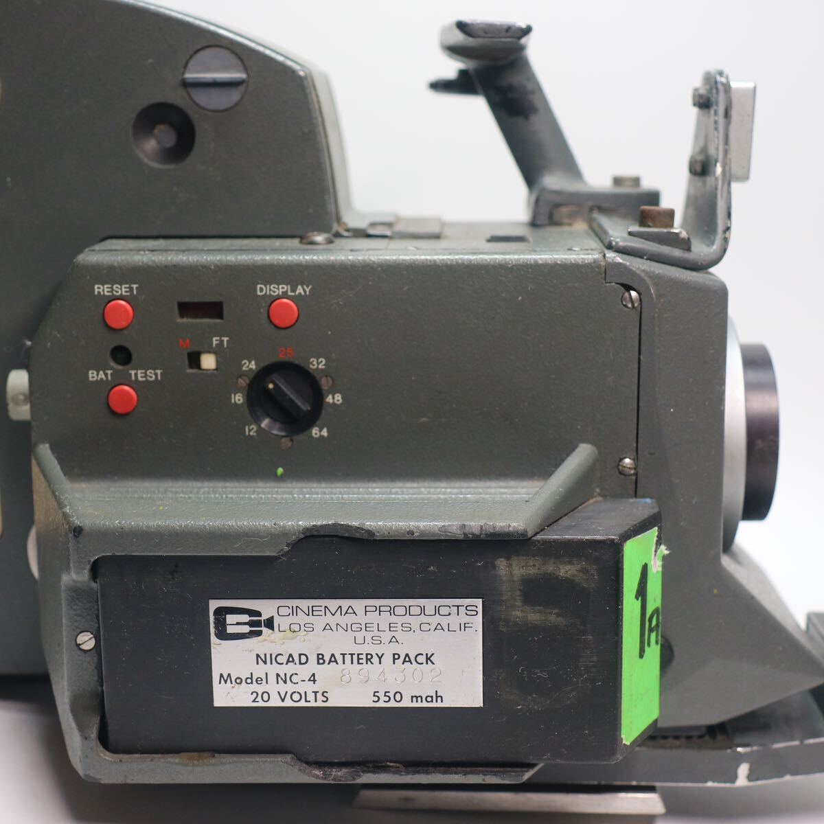 16) VINTAGE CINEMA PRODUCTS 16mm Movie camera 