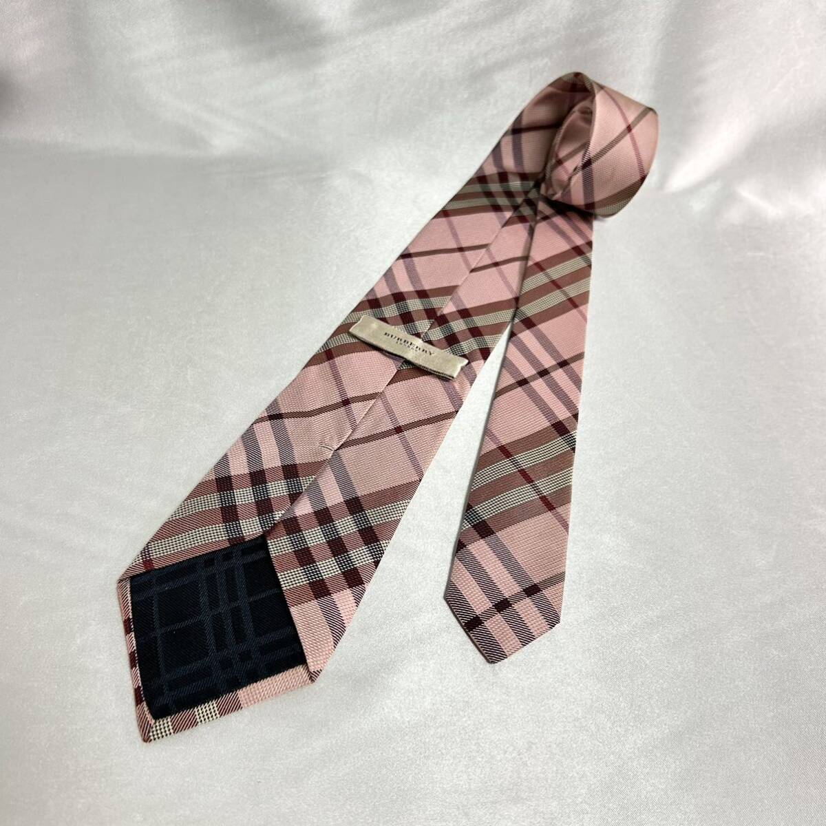  Burberry London проверка шелк галстук Италия производства BURBERRY LONDONnoba проверка бренд . впечатление цвет большой . ширина 9cm бесплатная доставка 