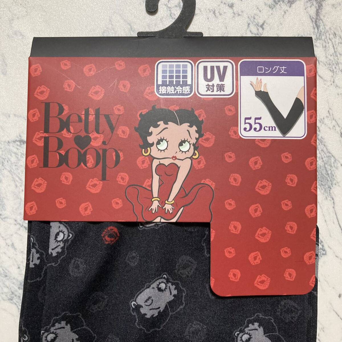 新品未使用 Betty Boop ベティブープ ベティちゃん フェイス　総柄　UV対策 接触冷感 ロング丈 アームカバー_画像4