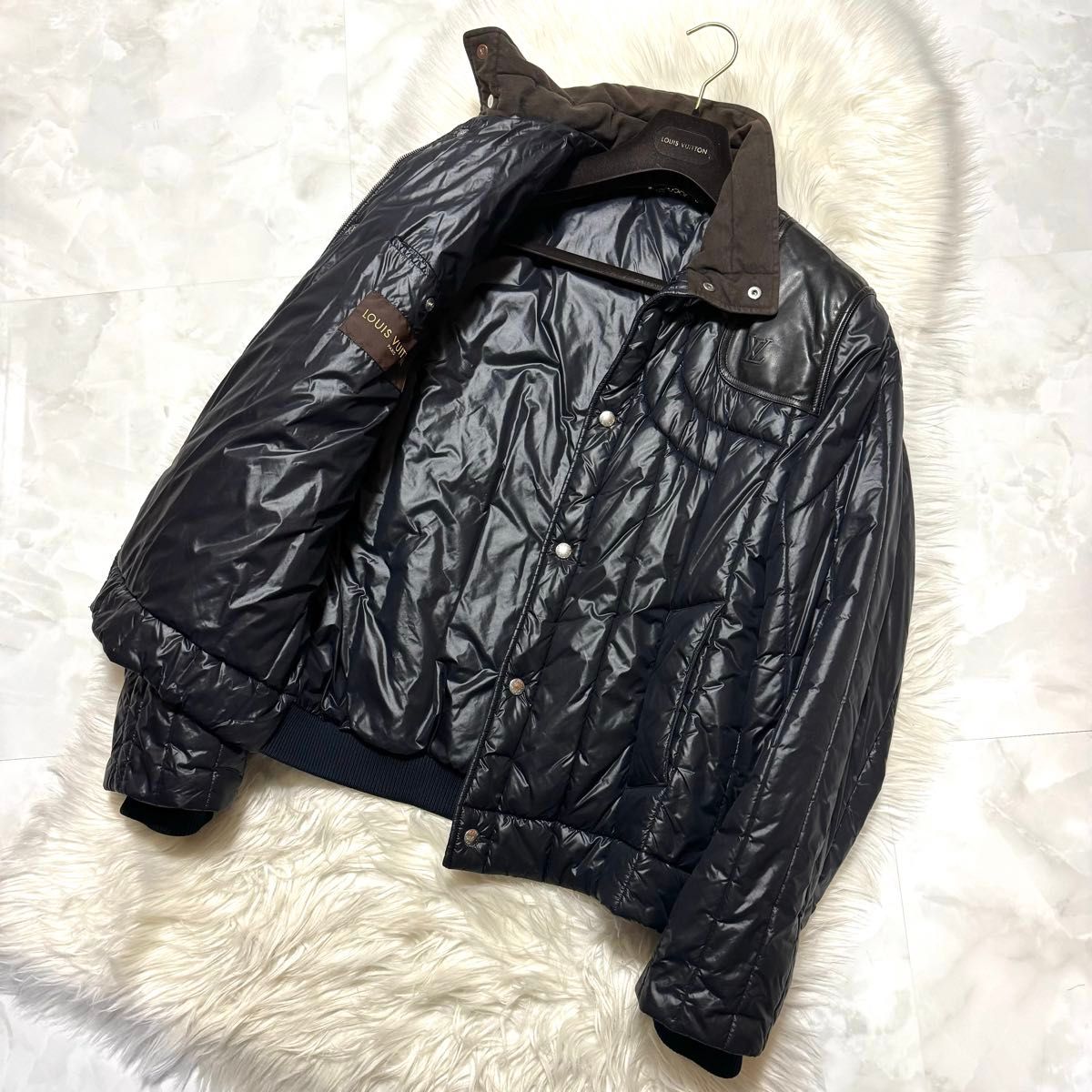 本物 美品 カタログ掲載 ルイヴィトン レザー切替 LVロゴ 本物 美品 カタログ掲載 ルイヴィトン レザー切替 LVロゴ