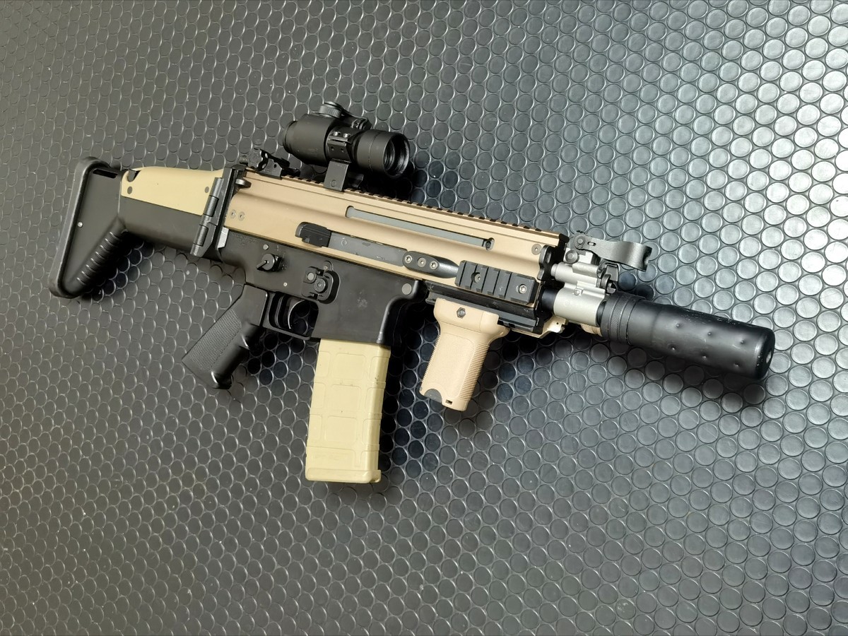 希少 東京マルイ SCAR PDW FIRST限定 最強 ハイパワー フルカスタム 次世代 付属品多数 1円スタート 売切り_画像4