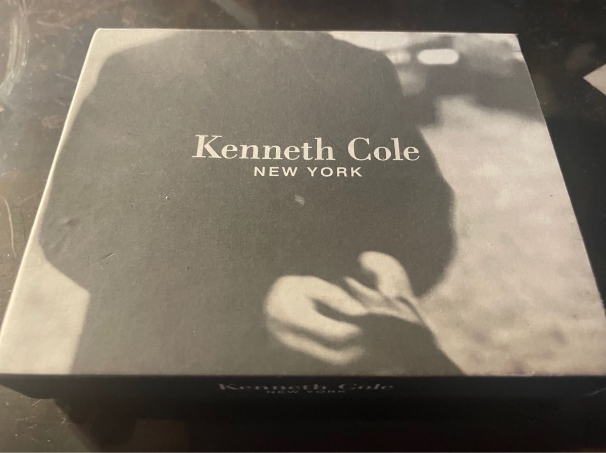 Kenneth Cole new york  ケネスコール　ニューヨーク　黒財布　財布　携帯　ウォレット　