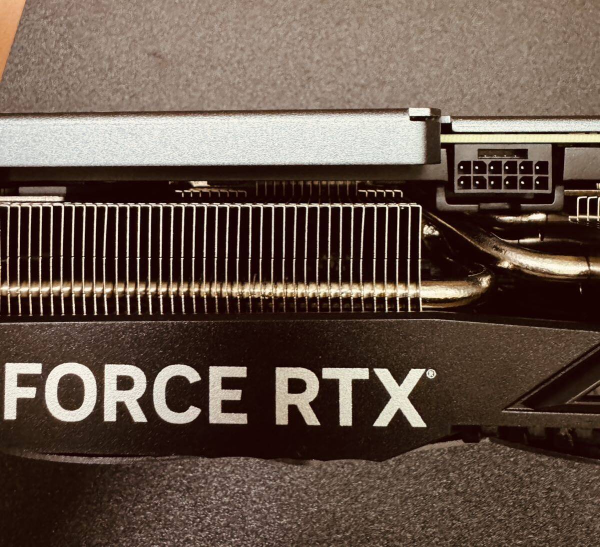 ★GAINWARD GeForce RTX4070 Ti PHOENIX 12GB NED407T019K9-1043X-G_画像4