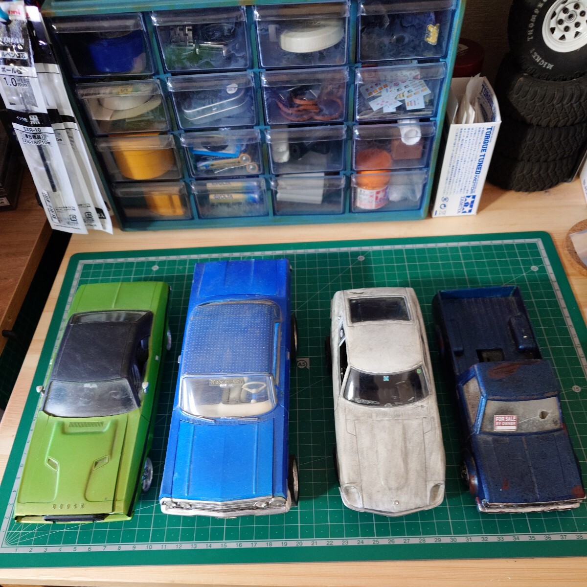  plastic model Junk Dodge Challenger Impala Z Datsun Truck Chevrolet Datsun Truck Z Nissan 