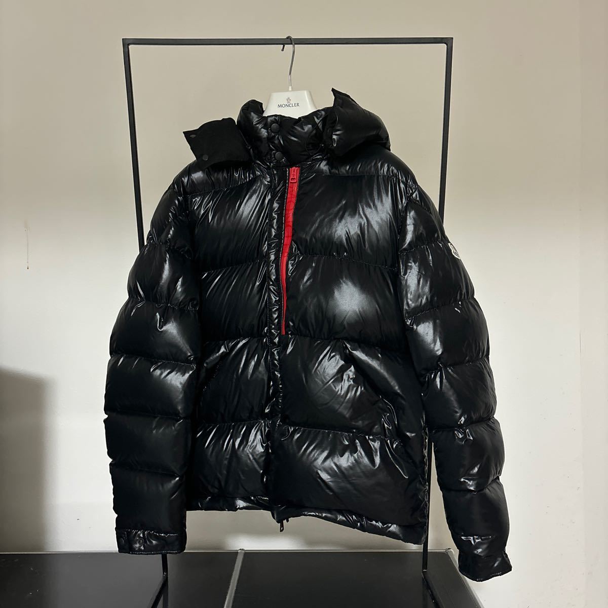 極美品. MONCLER MARLIOZ マリオーズ ブラック 確実正規品-