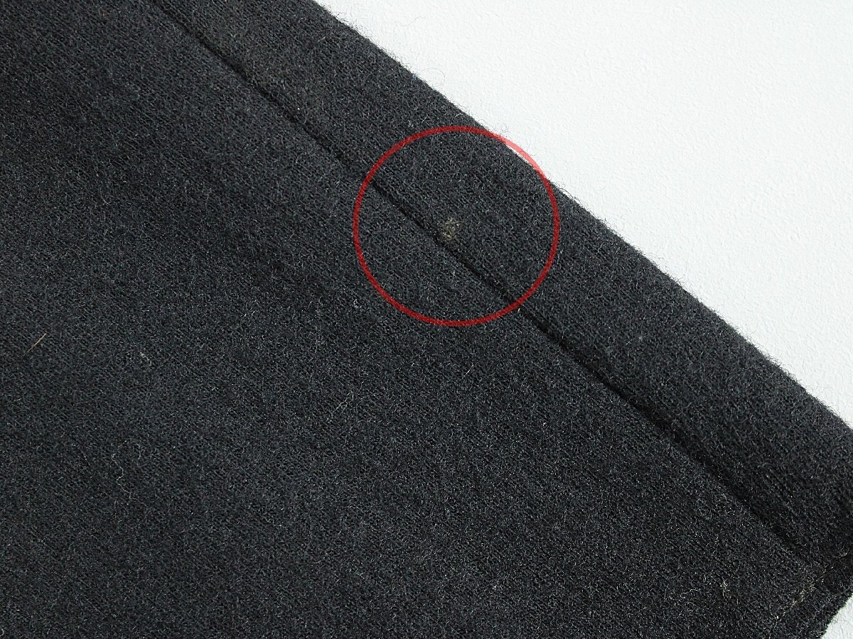 美品 アルベロベロ ウール100％刺繍入りジップアップロングジャケット 黒 ak796_画像9