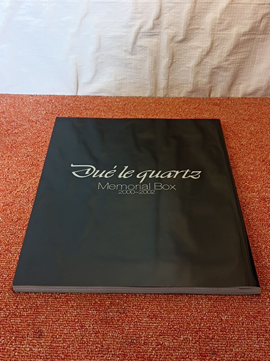 [八1526]【中古品】Due'le quartz Memorial Box 2000〜2002 シリアルナンバー 1399/3000 DVD 写真集 ブロマイドの画像7