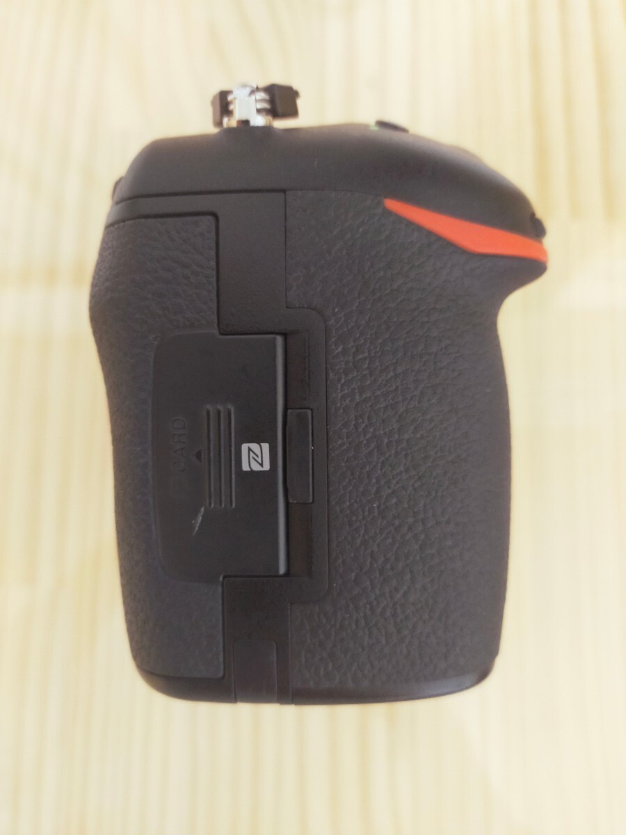 実用美品 Nikon ニコンD500 デジタル一眼レフカメラ ボディ 実用美品 Nikon ニコンD500 デジタル一眼レフカメラ ボディ