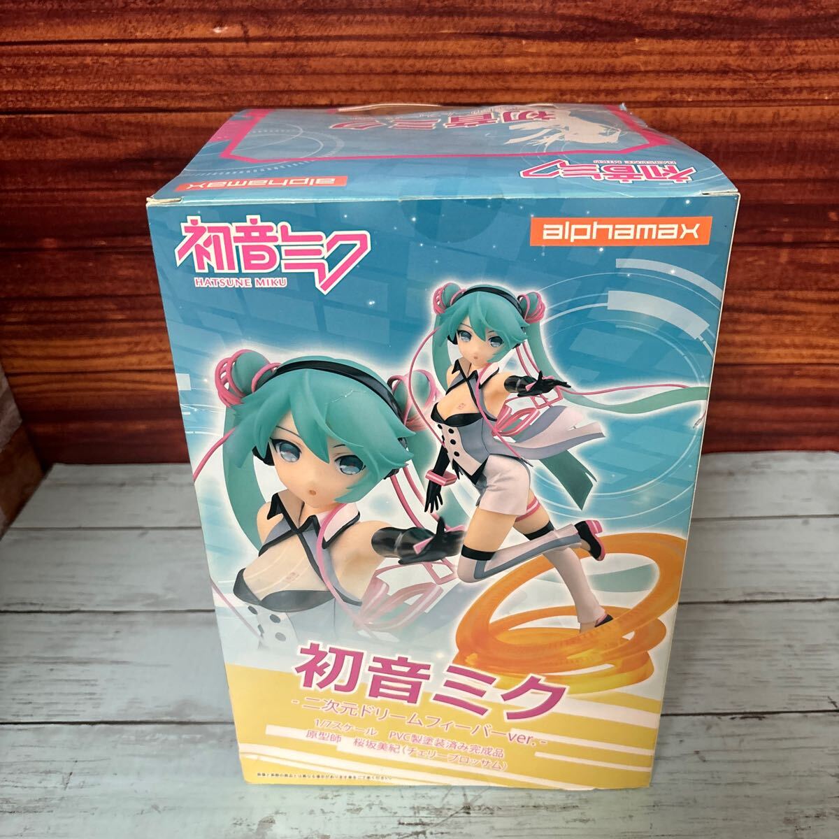 ⑭未開封 アルファマックス 1/7 初音ミク 二次元ドリームフィーバーver._画像3