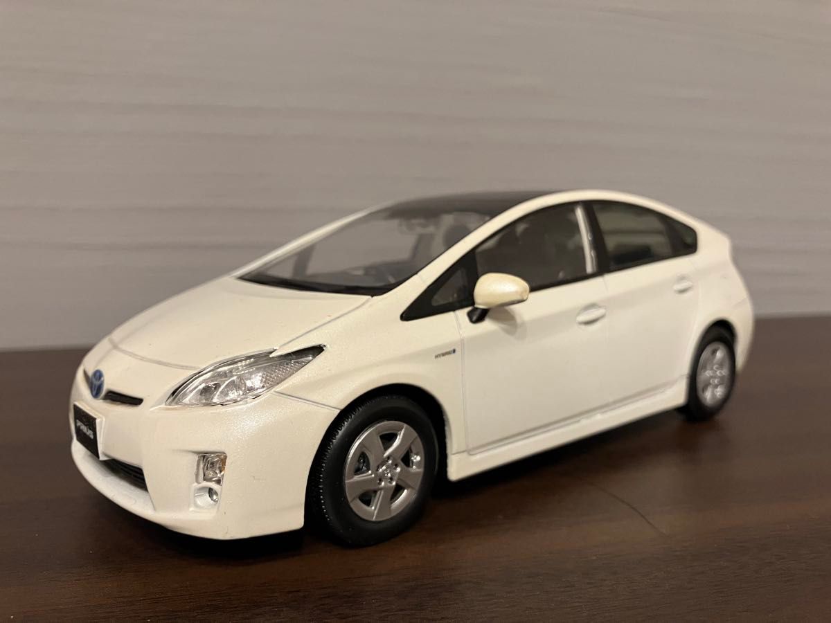 Amazon.co.jp: トヨタ プリウス ミニカー カラーサンプル 色見本