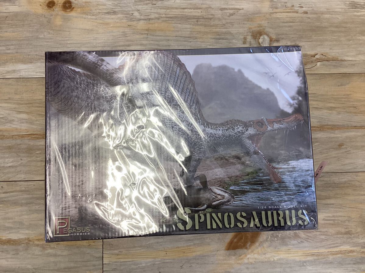 SPINOSAURUS スピノサウルス 1/24スケール