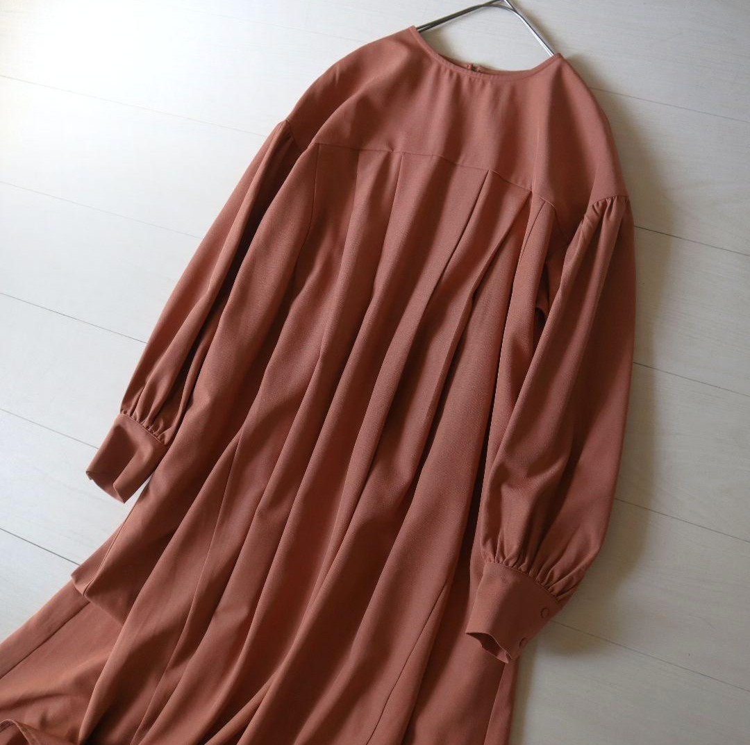  spring color terra‐cotta sombreness pi-chi pink brilliant stylish Nano Universe beautiful Silhouette tuck pleat manner long One-piece long sleeve washer bru lavatory possible 