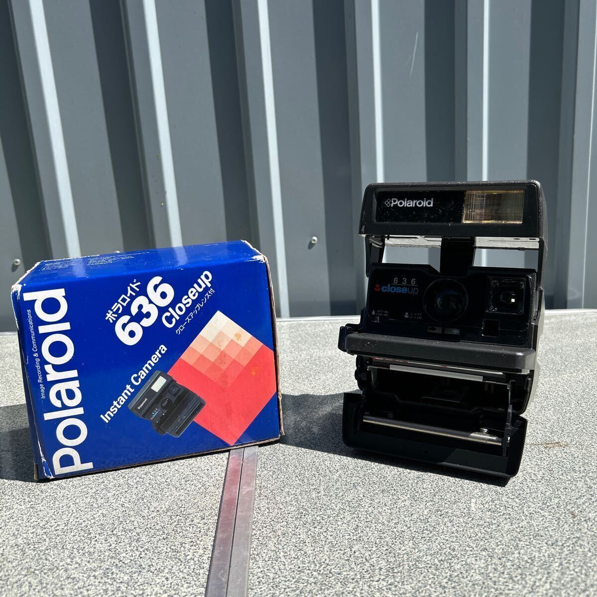 Polaroid ポラロイド 636 シャッターOK ストロボOK ポラロイドカメラ クローズアップ インスタントカメラ 外箱付き の画像1