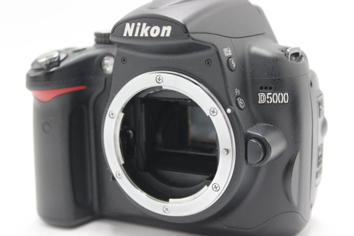 7890ショット！Nikon D5000 ダブルズームキット_画像2