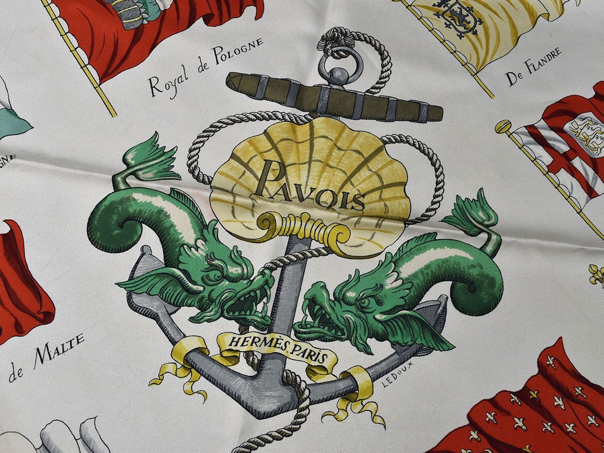 172118〇 HERMES エルメス PAVOIS 船旗 カレ90 大判スカーフ シルク アイボリー ホワイト マルチカラー フラッグ レディース/ G_画像2