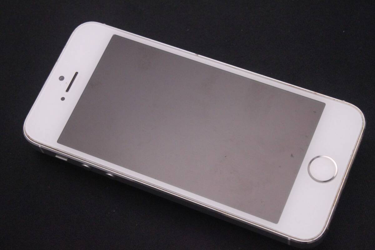 送料無料 Apple iPhone5s 32GB ME336J/A A1453 判定◯ シルバー ジャンクの画像4