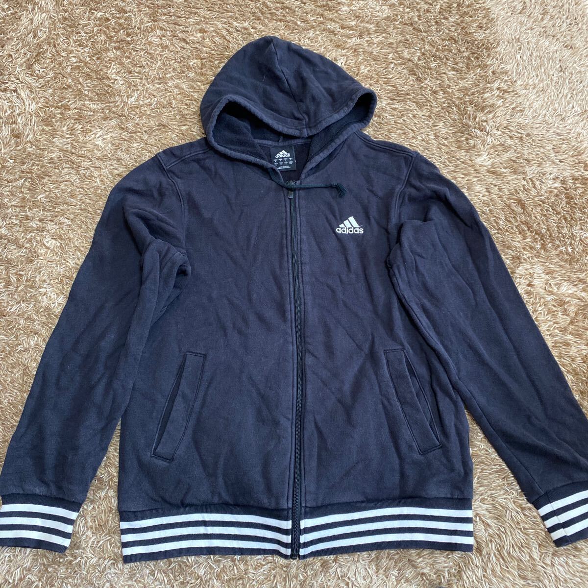 t48 adidas パーカー サイズM表記 中国製_画像1