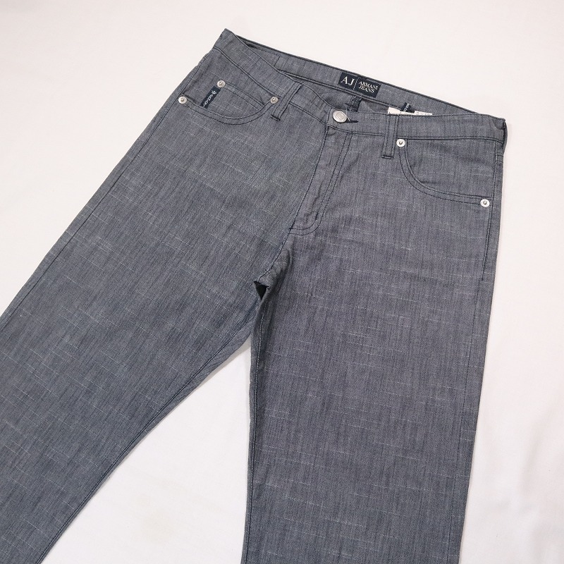 ARMANI JEANS アルマーニジーンズ COMFORT FIT 薄手ストレートデニムパンツ ストレッチジーンズ 鉄ロゴ イタリア製 ユニセックス W26 M相当_画像4