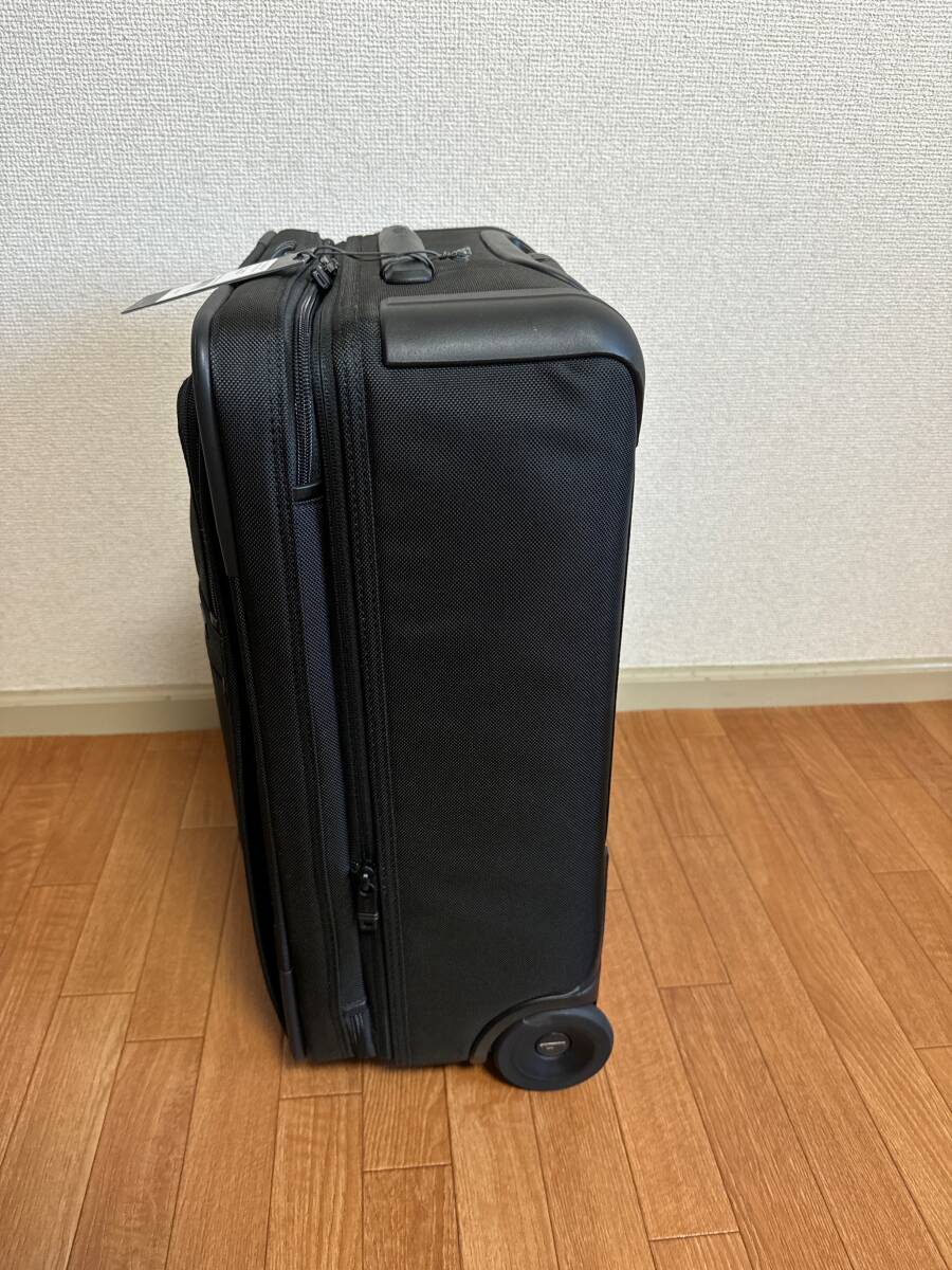 新品　未使用　TUMI トゥミ　2輪　スーツケース キャリーケース　 拡張可能　送料無料_画像3