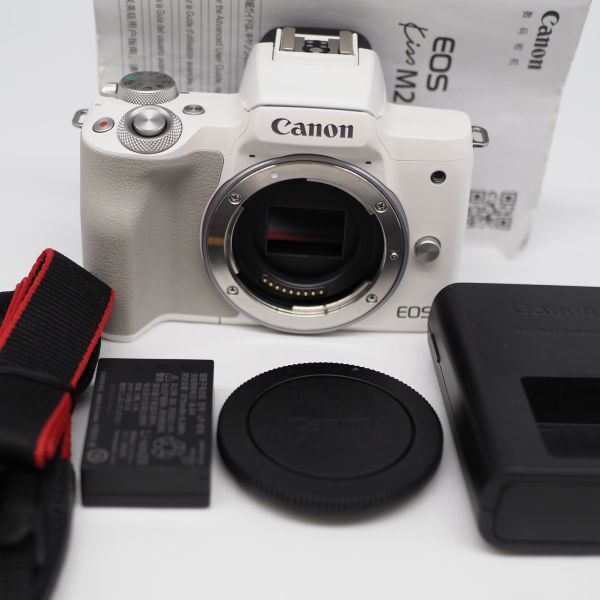 ■6000ショット以下■ CANON EOS Kiss M2 ボディ ホワイト ■ほぼ新品■