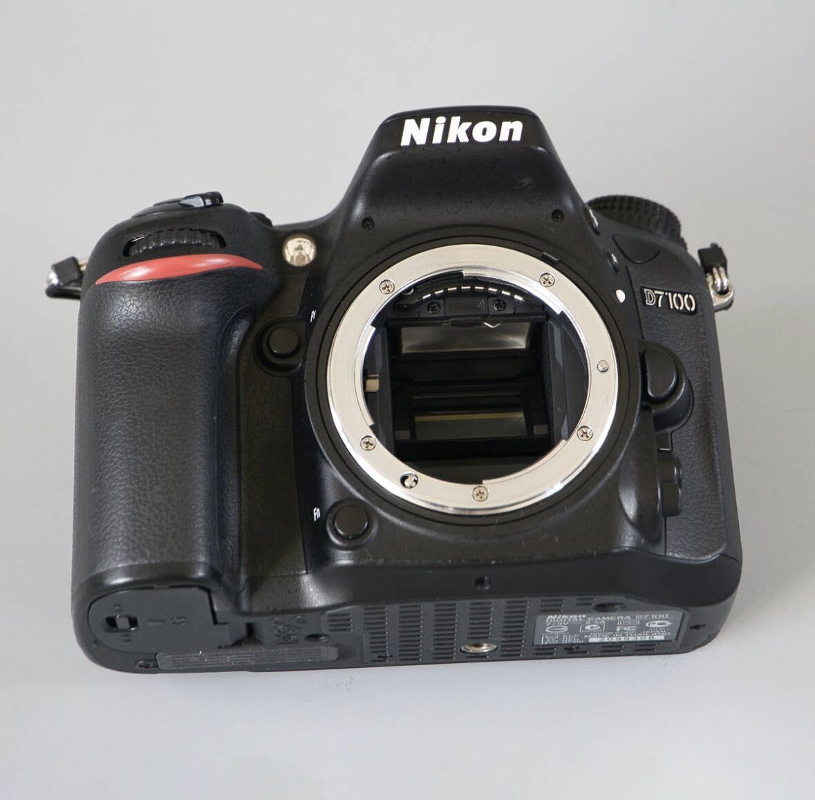 Nikon ニコン デジタル一眼レフカメラ D7100 18-105 VR レンズキット+ Nikon 単焦点レンズ AF-S NIKKOR 50mm f/1.8G_画像4