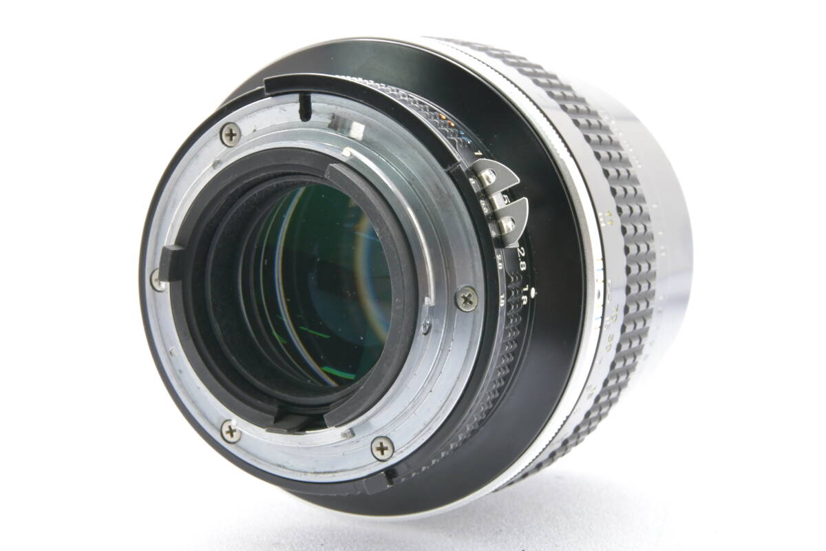 NIKON Ai-S NIKKOR 105mm F1.8 Fマウント ニコン 大口径 中望遠単焦点レンズ MF一眼レフ用 交換レンズ ■22933_画像4