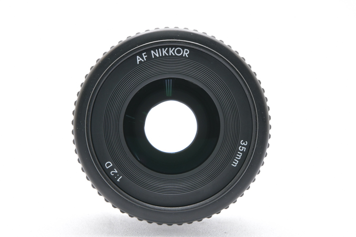 Nikon AF NIKKOR 35mm F2 D Fマウント ニコン AF一眼用レンズ 広角単焦点 大口径_画像2