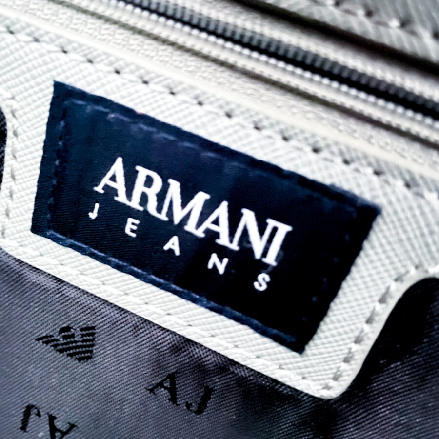 1円〜■美品■ARMANI アルマーニ トートバッグ ビジネス 大容量 A4 レディース メンズ レザー ブリーフケース ロゴ グレー マルチカラー_画像9