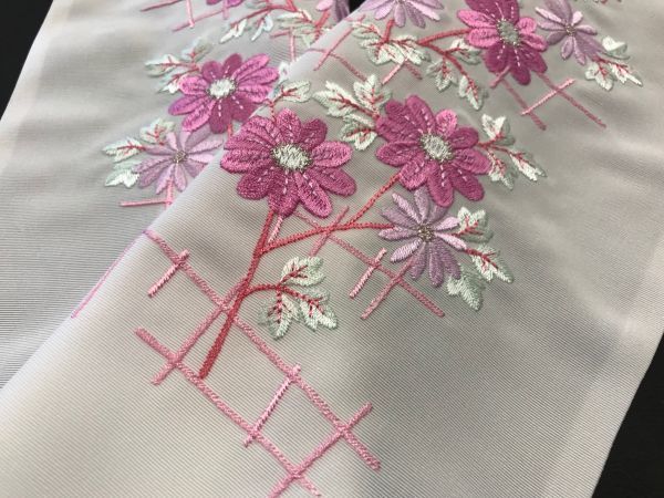 ▼三作▼新品税込 礼装用 おしゃれ 豪華 刺繍半衿 日本製 Ｄ156の画像2