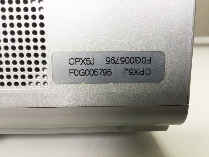 ★本州送料無料★ HITACHI（日立） 液晶プロジェクター CPX5J 【電源入らない難あり品】(管理番号F08570)_画像5