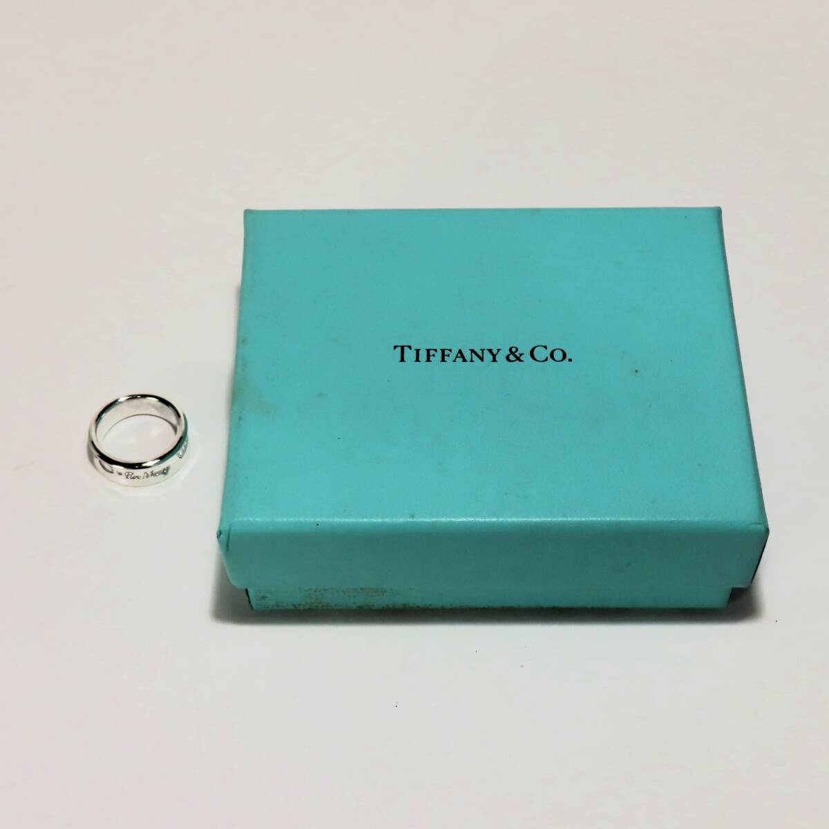 新品同様 美品 TIFFANY&Co ティファニー リング 指輪 シルバー 新品同様 美品 TIFFANY&Co ティファニー リング 指輪 シルバー