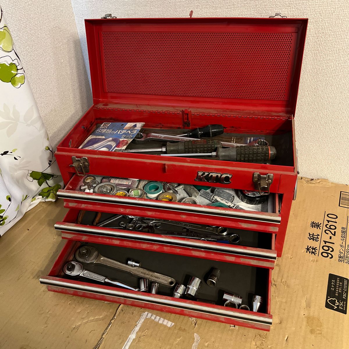 KTC 工具箱 収納ボックス ケース おまけの手工具付き ハンド KTC 工具箱 収納ボックス ケース おまけの手工具付き ハンド