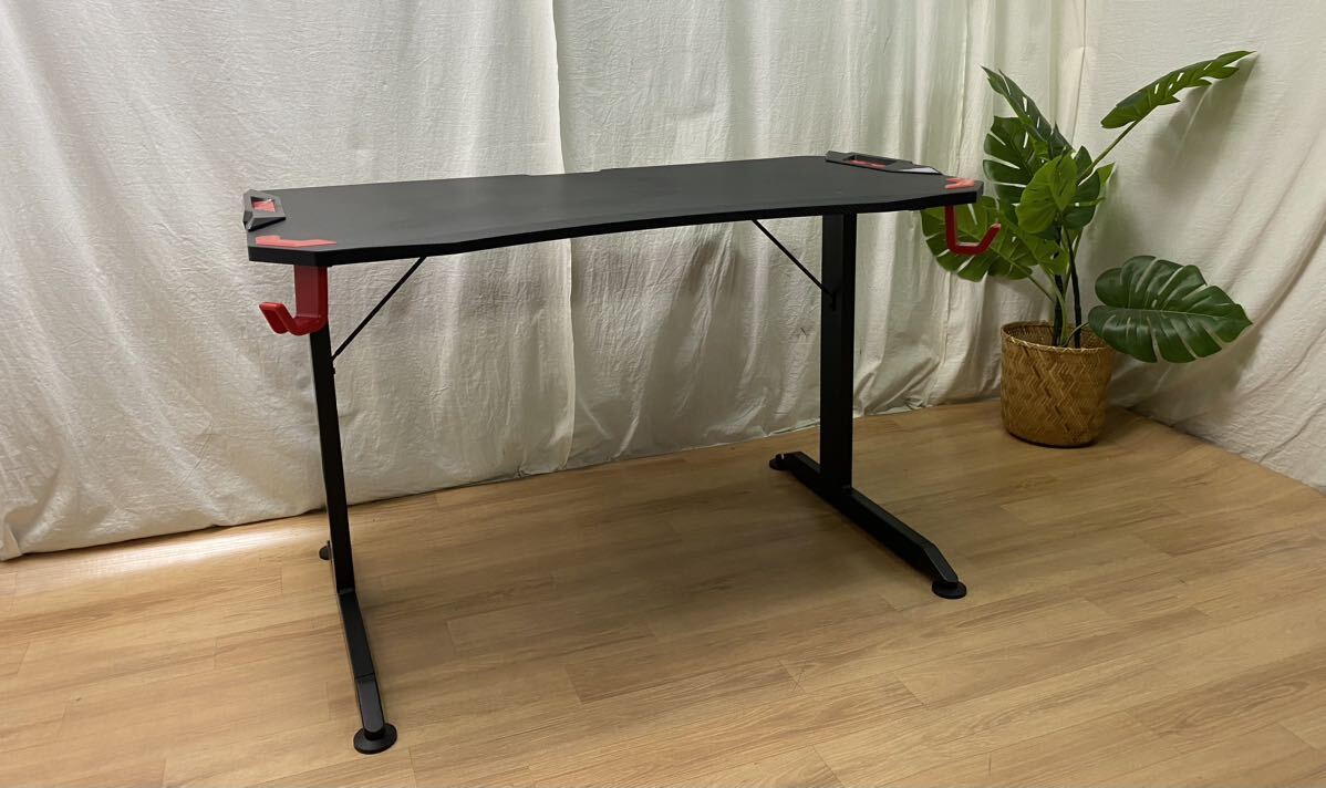 MD281【ニトリ】ゲーミングデスク ウィン WIN118 幅118cm 黒赤 机 テーブル 作業机 ゲーム パソコンテーブル の画像1