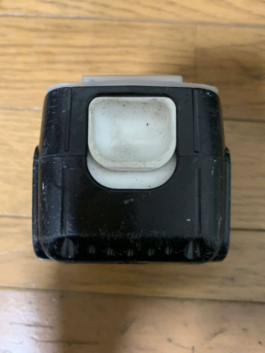 中古品　マキタ純正バッテリー　BL1430B 14.4V makita マキタ_画像4