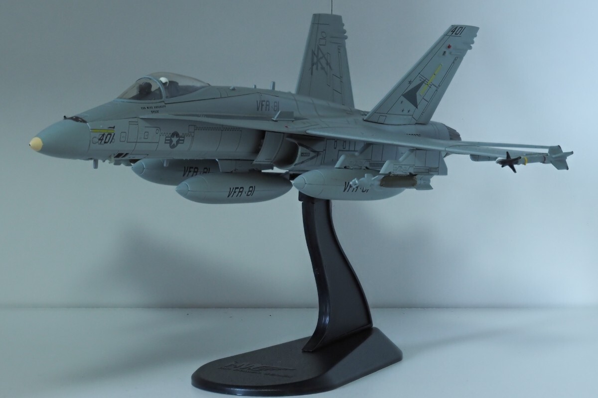 ホビーマスター HA3501 F/A-18C ホーネット サンライナーズ VFA-81 ミグキラー_画像3