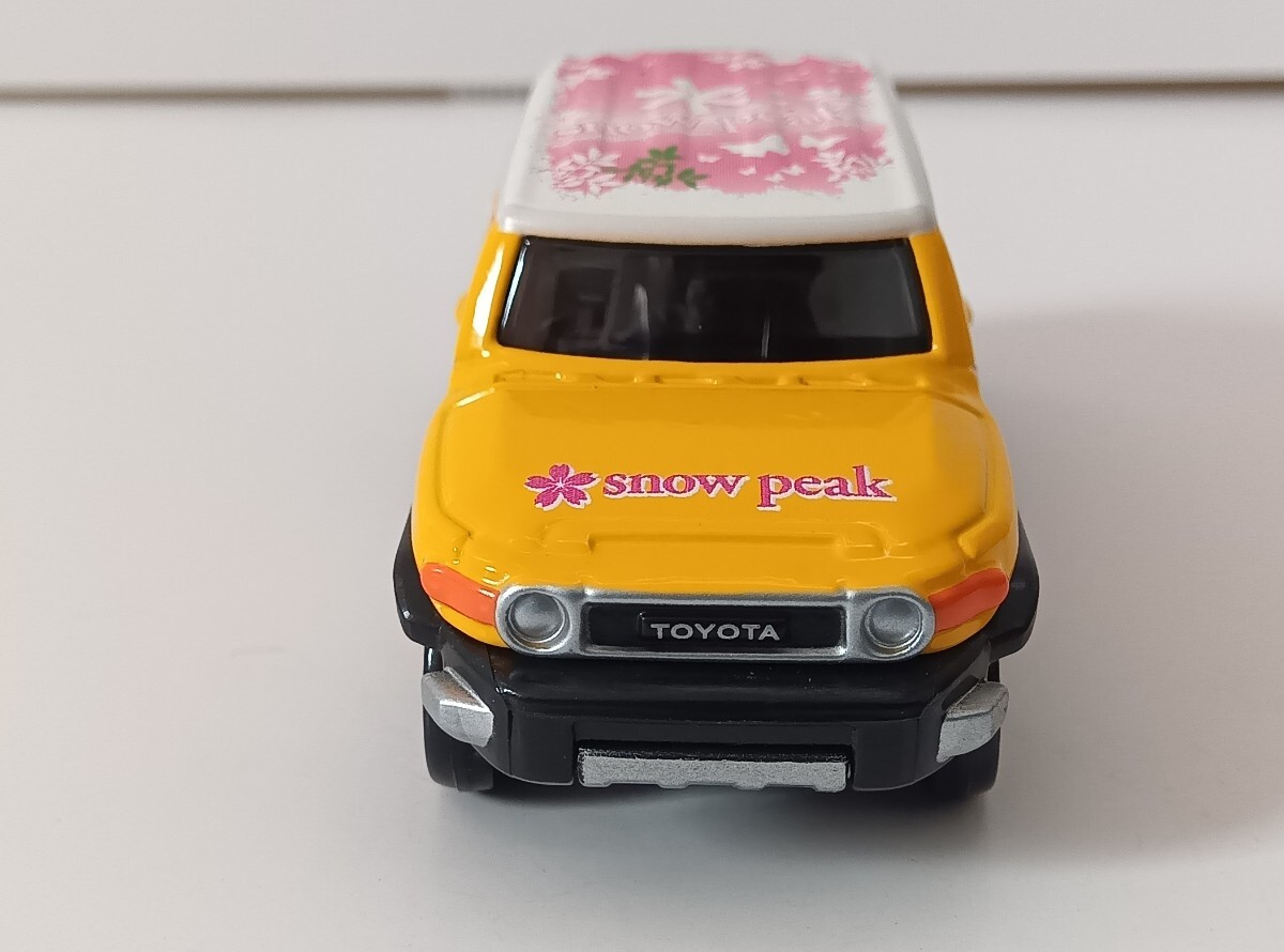 トミカ FJ クルーザー 【 二次加工品 】② (全6種) snow peak Version ( スノーピークバージョン ) 黄色_画像2