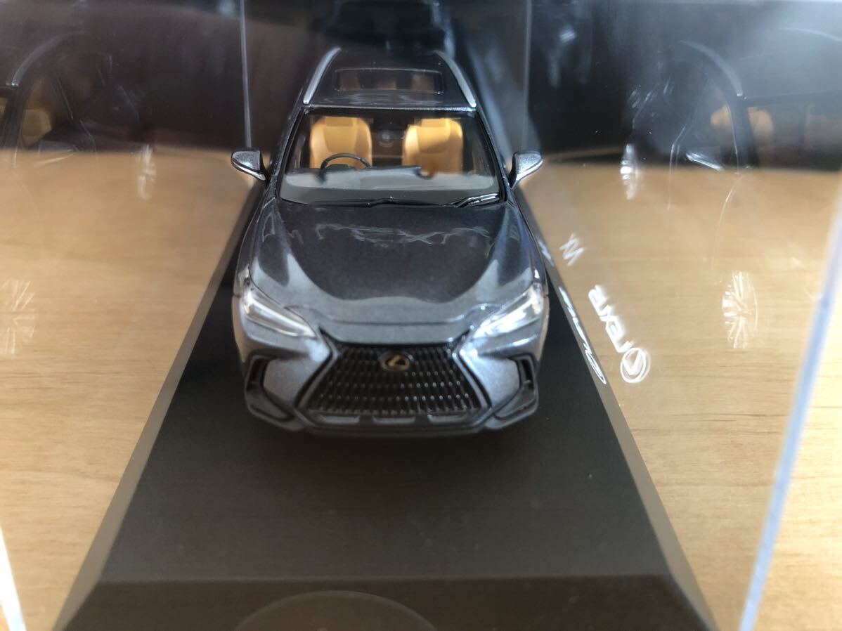 1/43 レクサス LEXUS NX 450h+ ディーラー特注 非売品 ミニカー 京商_画像2