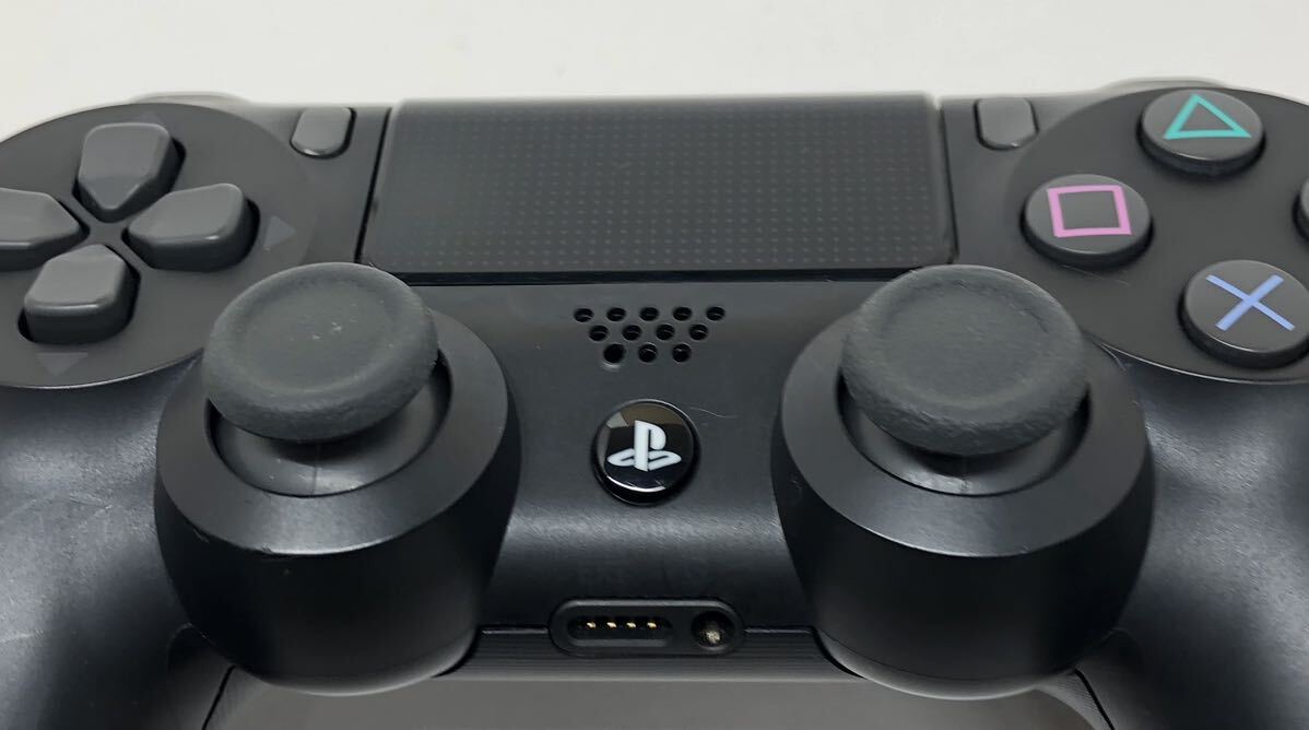 PS4 コントローラー 純正 黒 ブラック ディアルショック4 DUALSHOCK4 CUH-ZCT2J アルコール消毒済 B01_画像2