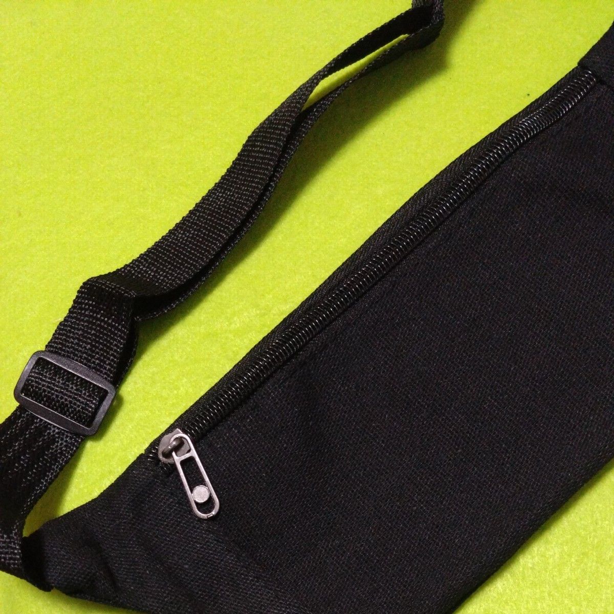 メンズ ウエストバッグ  斜めがけバッグ 携帯電話バッグ アウトドア スポーツ  ランニング 黒色 ウエストポーチ ヒップバッグ