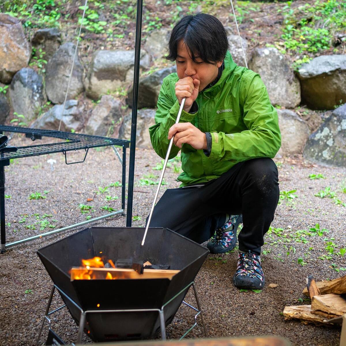 ブラック 山麓工房 現役キャンパー監修 火吹き棒 火起こし 無期限メーカー保証 伸縮自在 コンパクト 収納ケース付き アウトドア の画像9