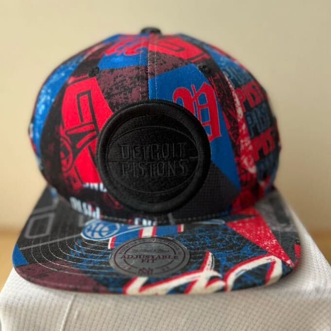 NBA デトロイトピストンズ ミッチェル&ネス　キャップ　バスケ　Detroit pistons Mitchell & ness_画像1