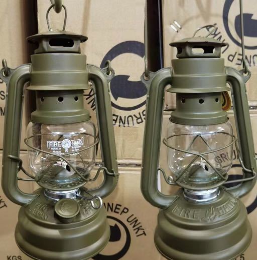 新品 1円 キャンプ用 超高品質 オイルランタン 灯油ランタン 照明 キャンプランタン アウトドア 野外登山 グリーンの画像1